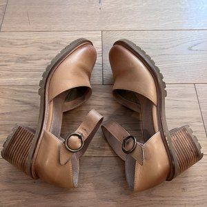 Seychelles Leather "Lock and Key" Ombre Lug Sole Heeled Mary Janes